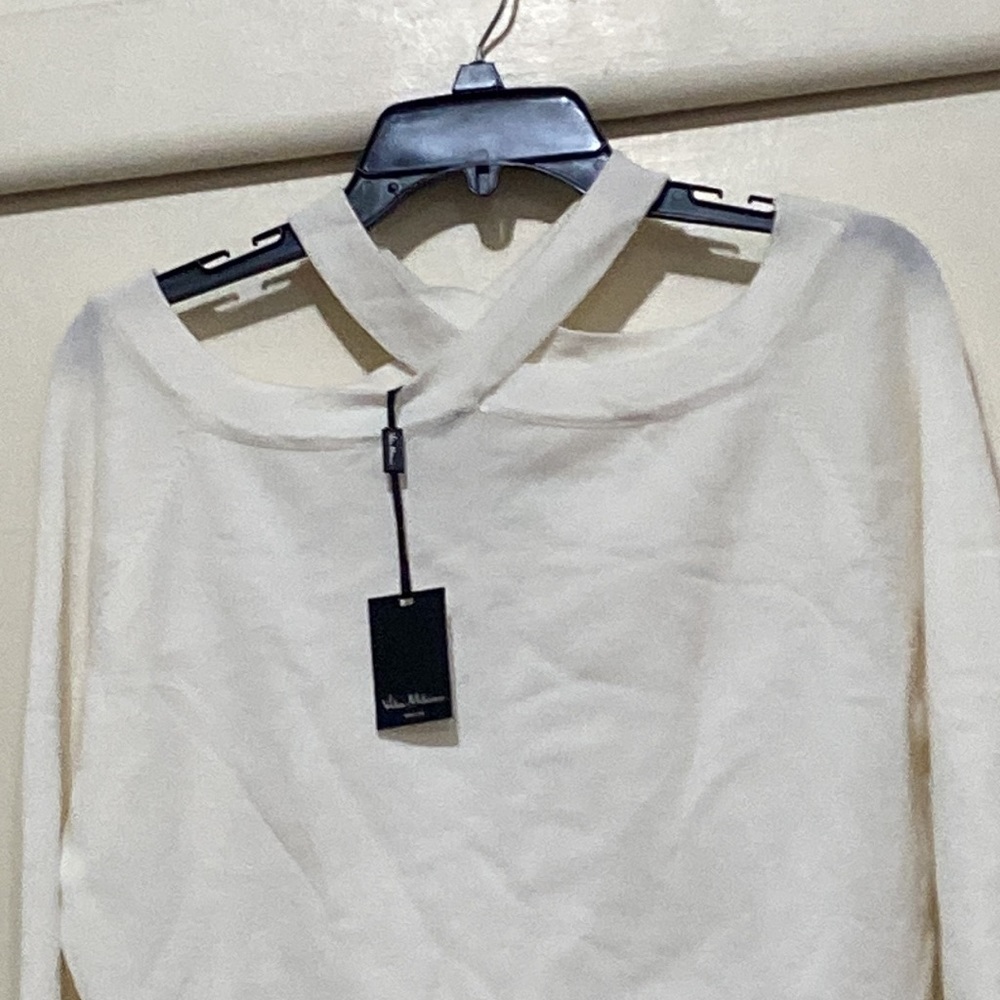 Sweater - Picture 3 of 3